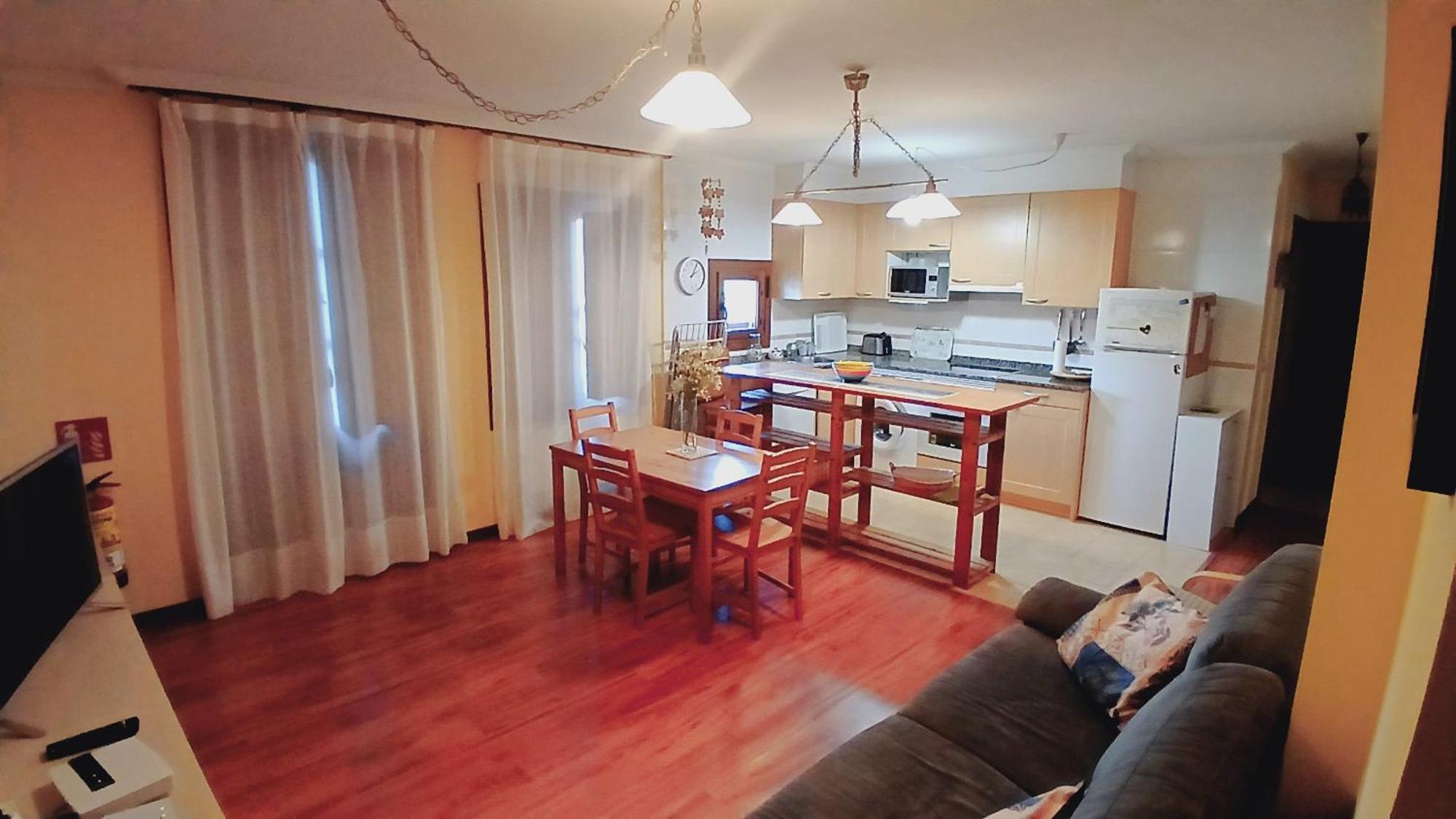 Acogedor Bajo Con Terraza Y Vistas Lejlighed Nueva De Llanes Eksteriør billede