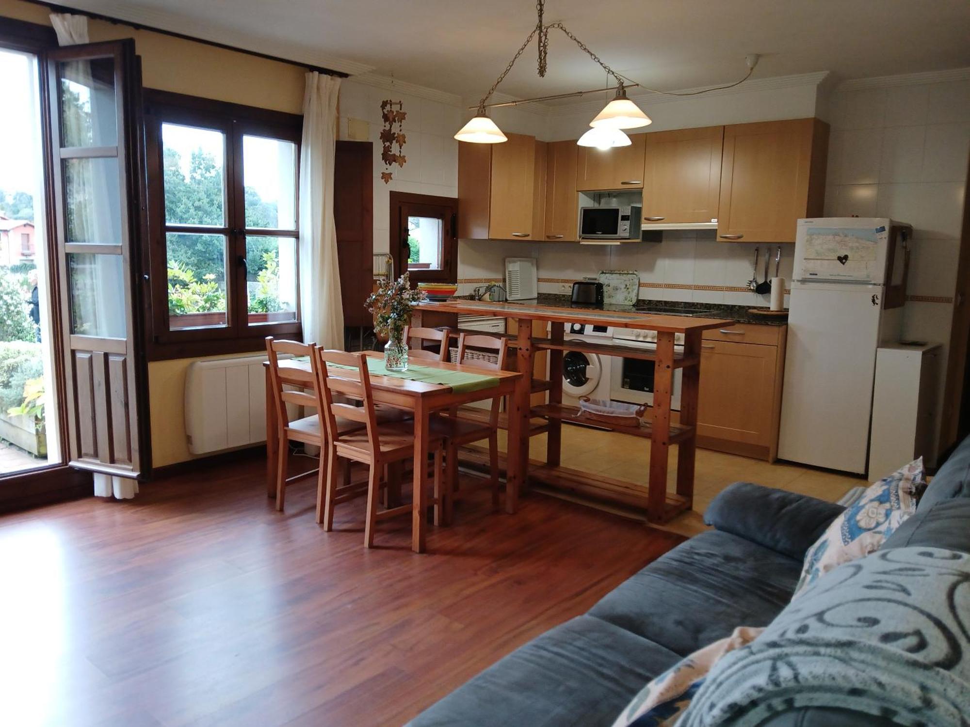 Acogedor Bajo Con Terraza Y Vistas Lejlighed Nueva De Llanes Eksteriør billede