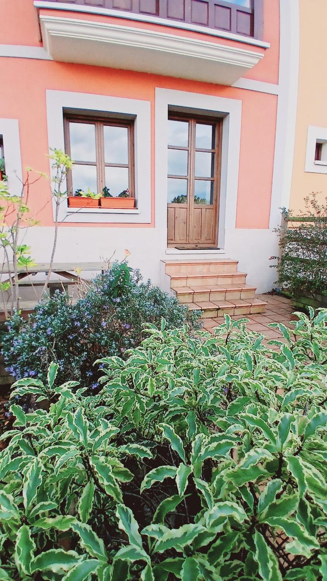 Acogedor Bajo Con Terraza Y Vistas Lejlighed Nueva De Llanes Eksteriør billede